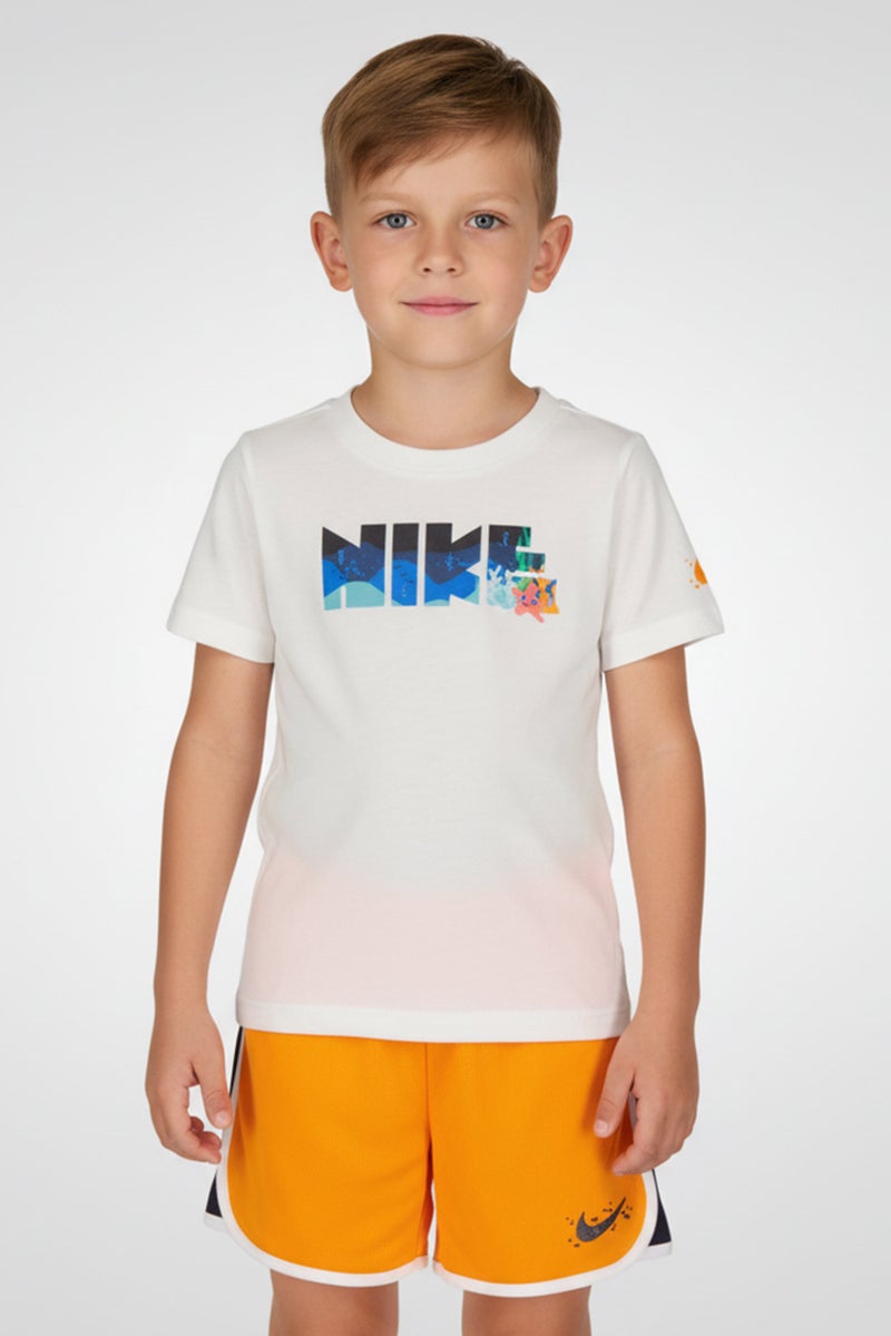 Nike طقم تي شيرت وشورت قصير الأكمام للأطفال الأولاد 2 قطعة، متعدد الألوان - Image 1